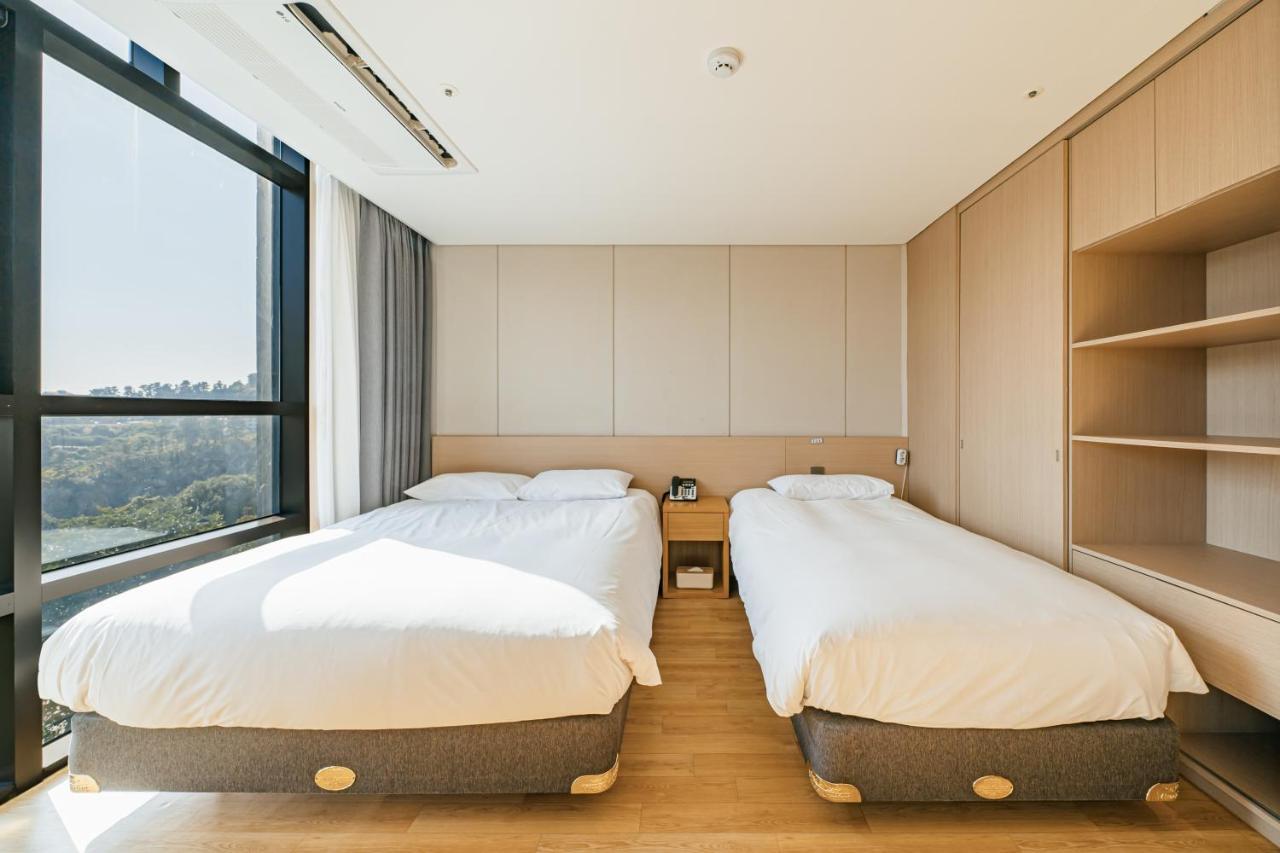 Hotel Zinc Согвипхо Экстерьер фото