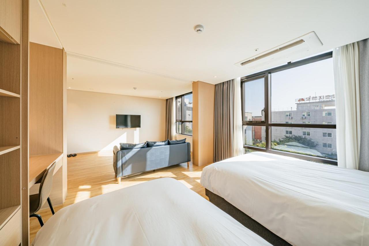 Hotel Zinc Согвипхо Экстерьер фото