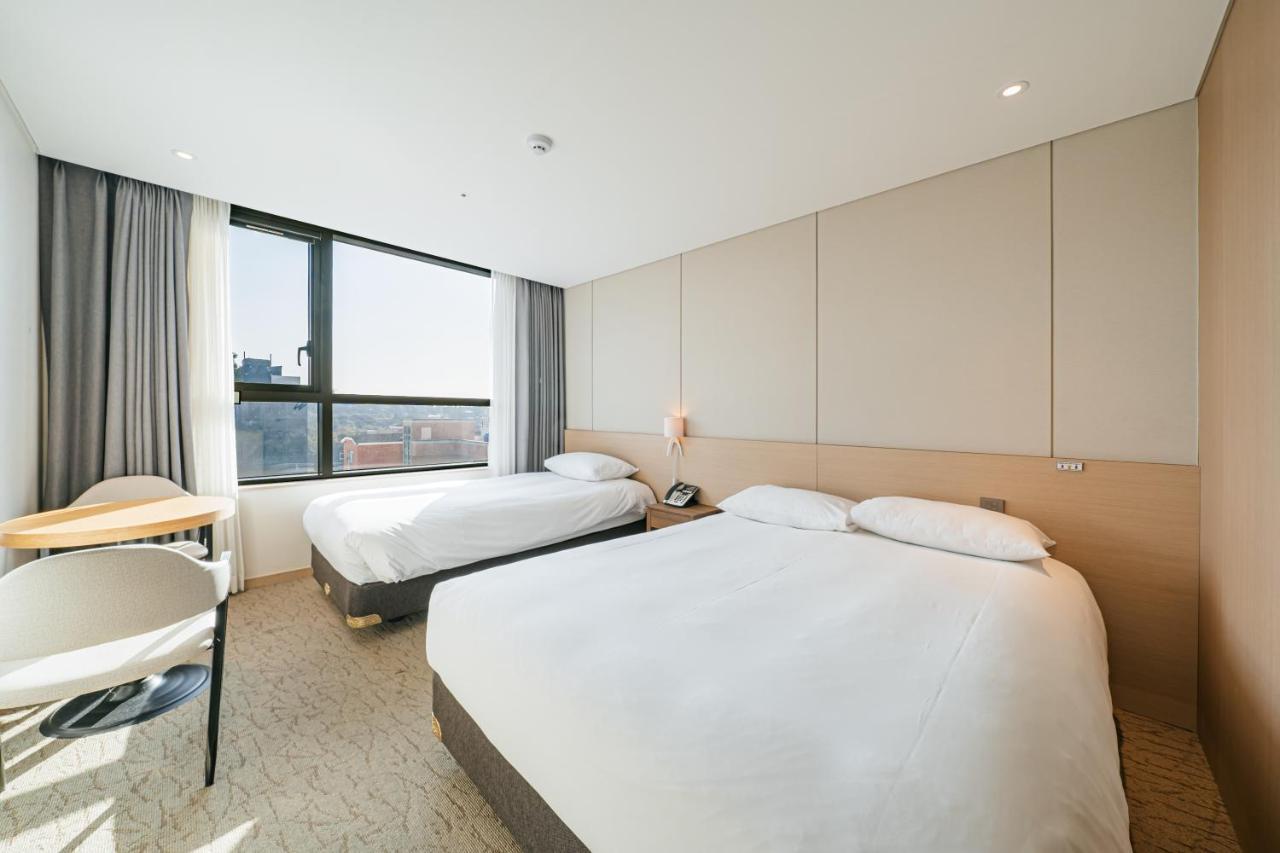 Hotel Zinc Согвипхо Экстерьер фото